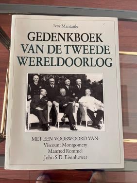 Gedenkboek van de tweede wereldoorlog