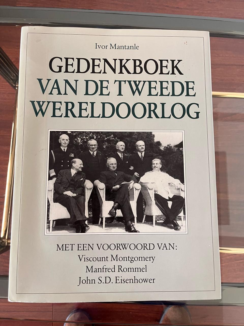 Gedenkboek van de tweede wereldoorlog