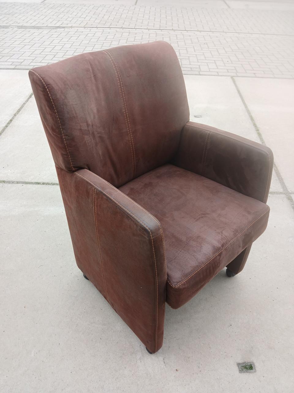 6 Eetkamerstoelen gratis