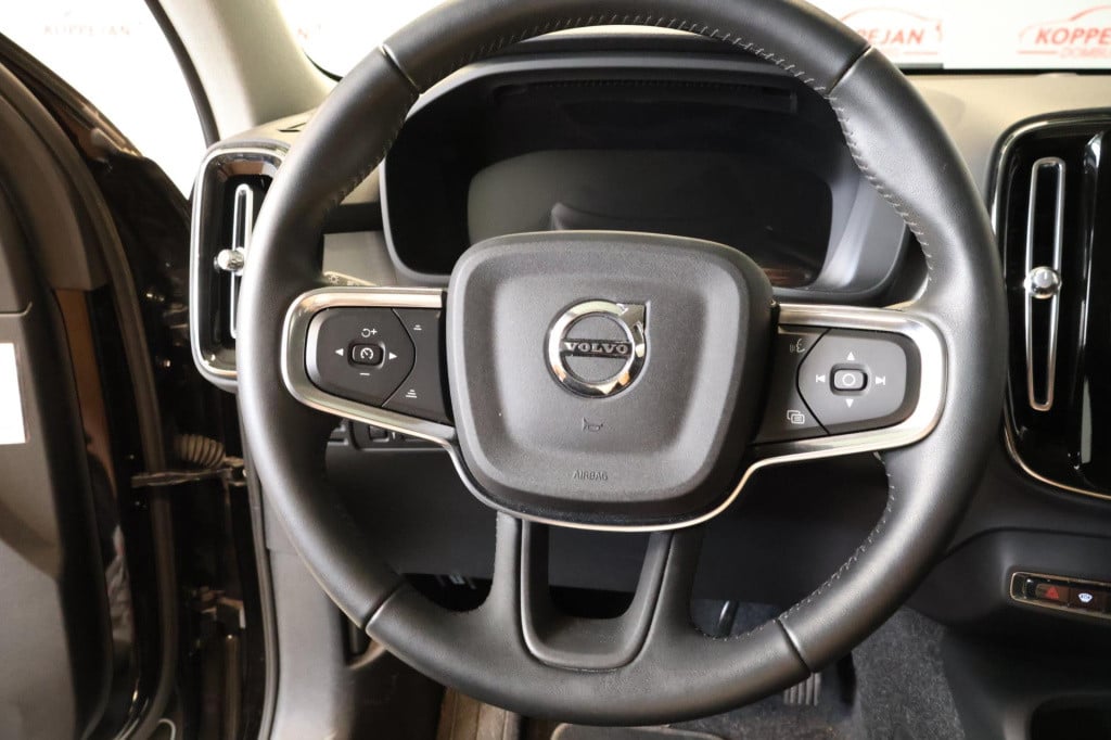 Volvo XC40 1.5 t4 recharge inscription expression nl auto, trekhaak, carpla