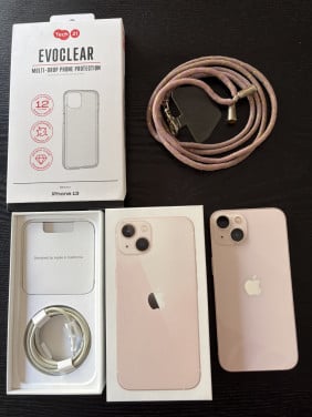 IPhone 13 - licht roze - 128gb in nette staat