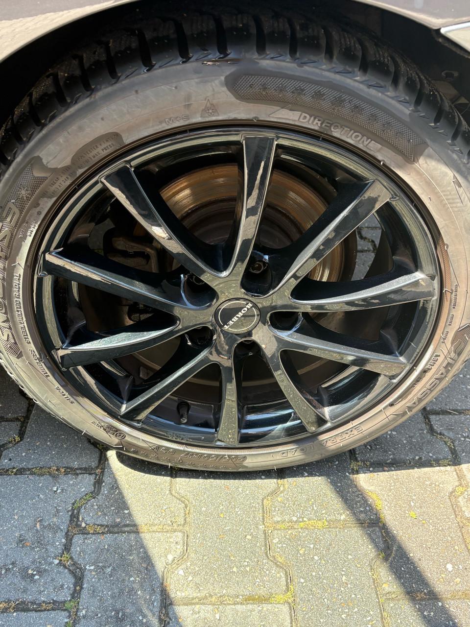 BMW 120i Grijs