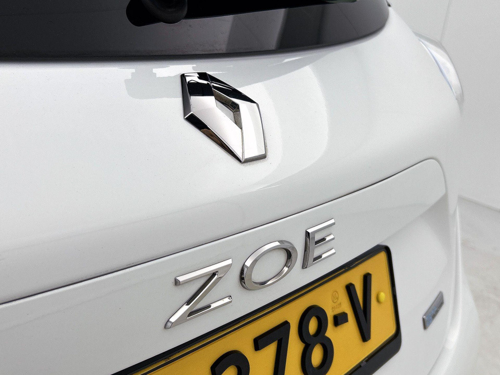Renault Zoe r90 life 41 kwh | apple carplay / android auto | climate contro