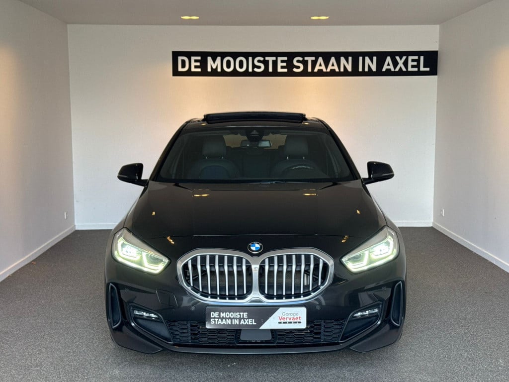 BMW 1 Serie 118i high executive m-sport