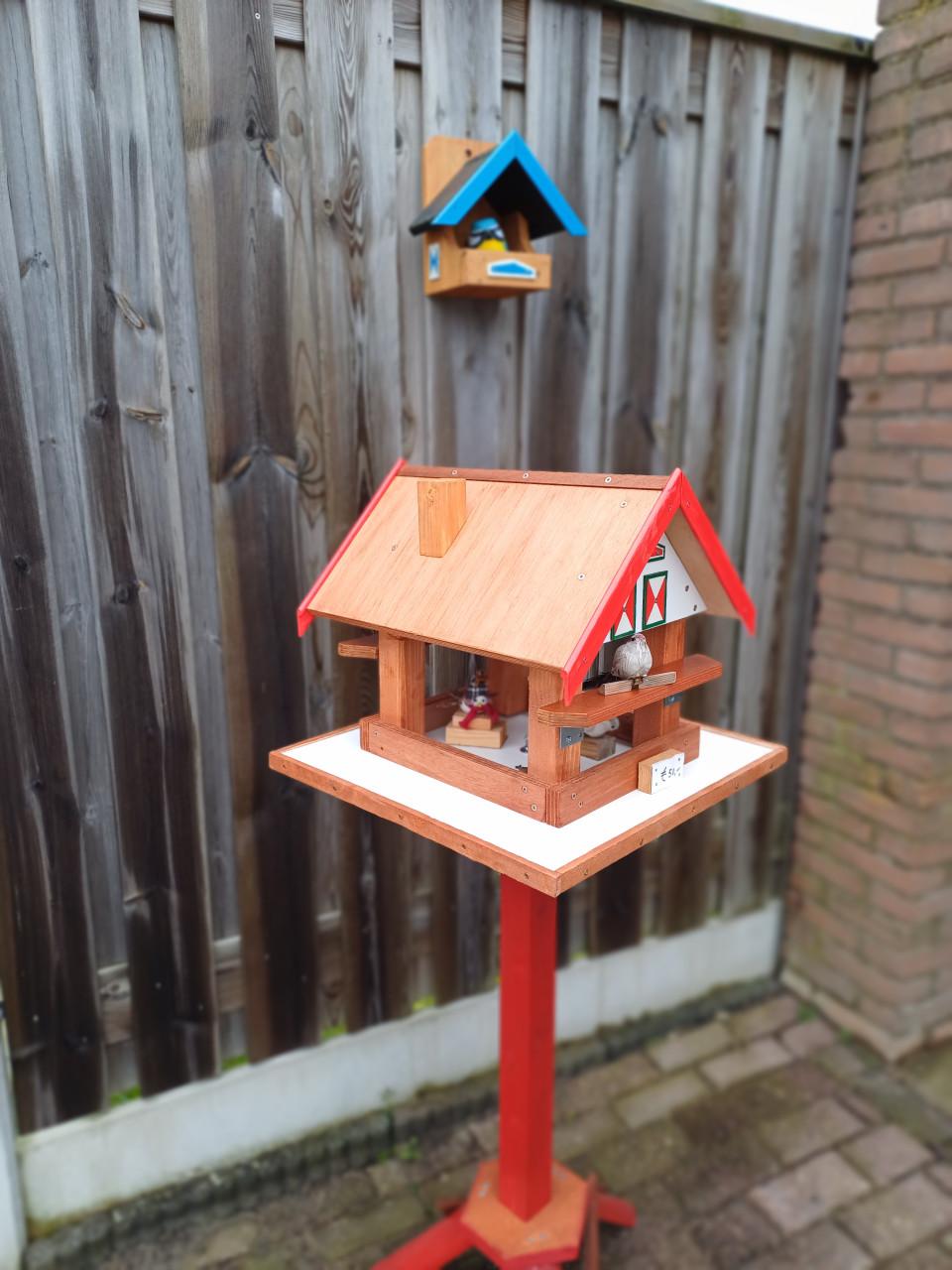 Vogel - Chalets  - Voederhuisjes & Nestkastjes   etc   [ zie foto's ]