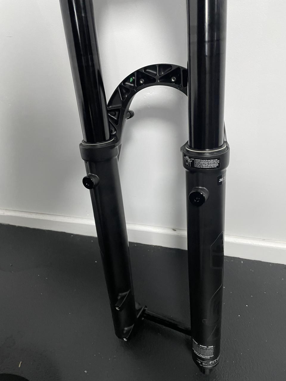 Voorvork Fox Float Rhythm 36 170 mm nieuw !