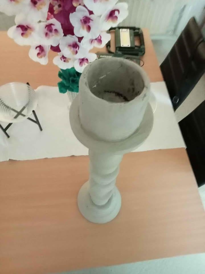 Hoge kandelaar