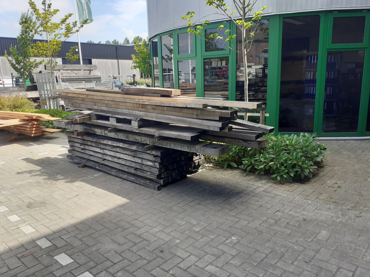Partij eiken en hardhout  wie biedt, koffie gratis