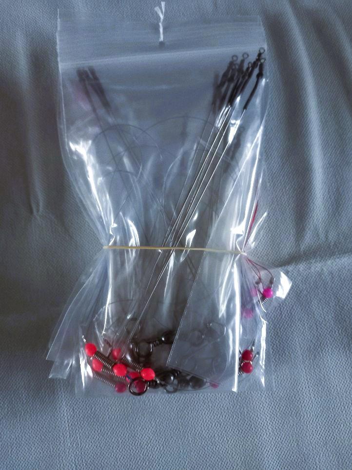 Ook nog complete onderlijnen voor het zeevissen .