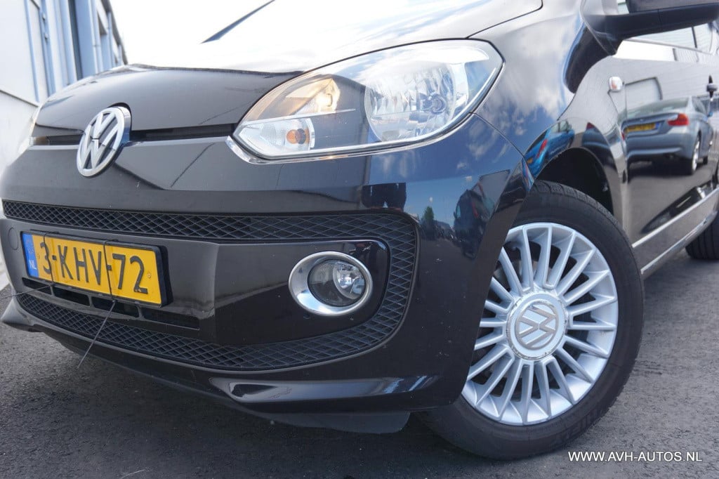 Volkswagen UP! 1.0 move up!