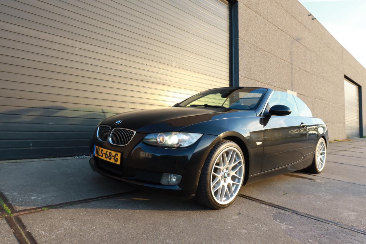 BMW 325i 3.0 Cabriolet Youngtimer 145DKM 2007