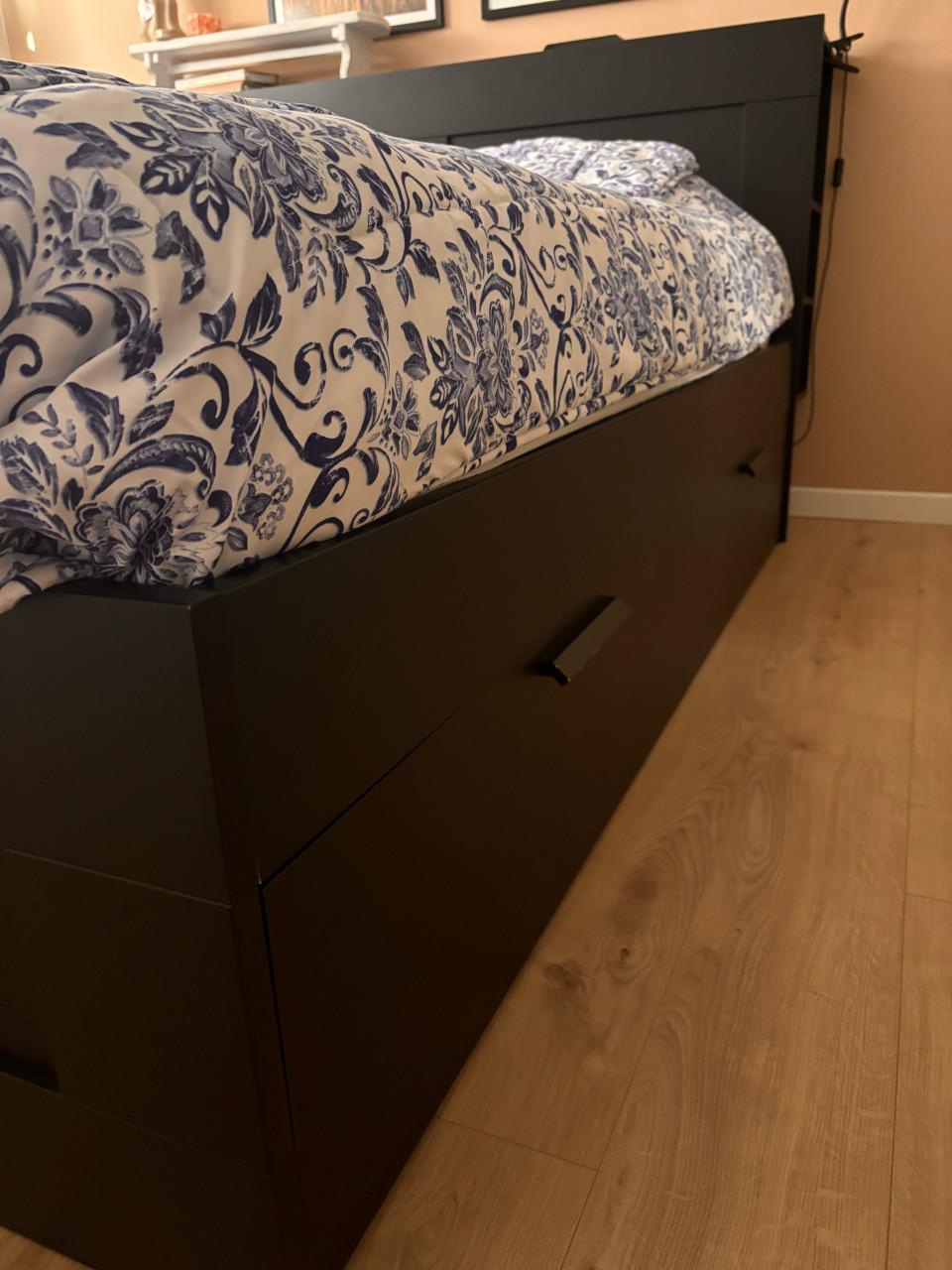 Ikea bed brimnes, zwart, 180x200!