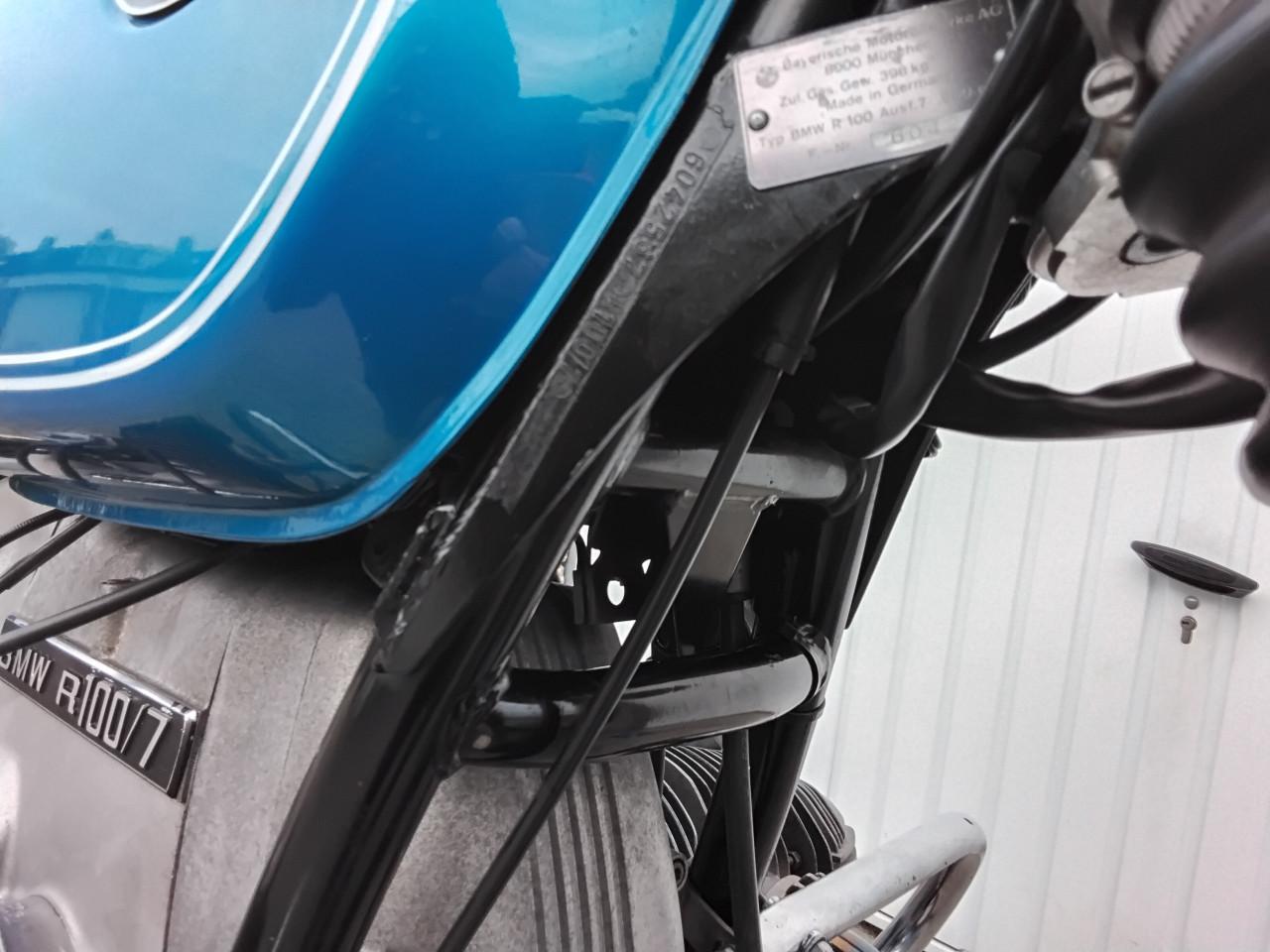 BMW  R 100/7 blauwe motorfiets