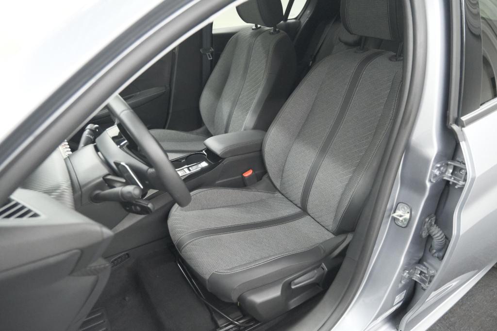 Peugeot 208 1.2 hybrid 110 e-dcs6 allure | apple carplay | parkeersensoren 