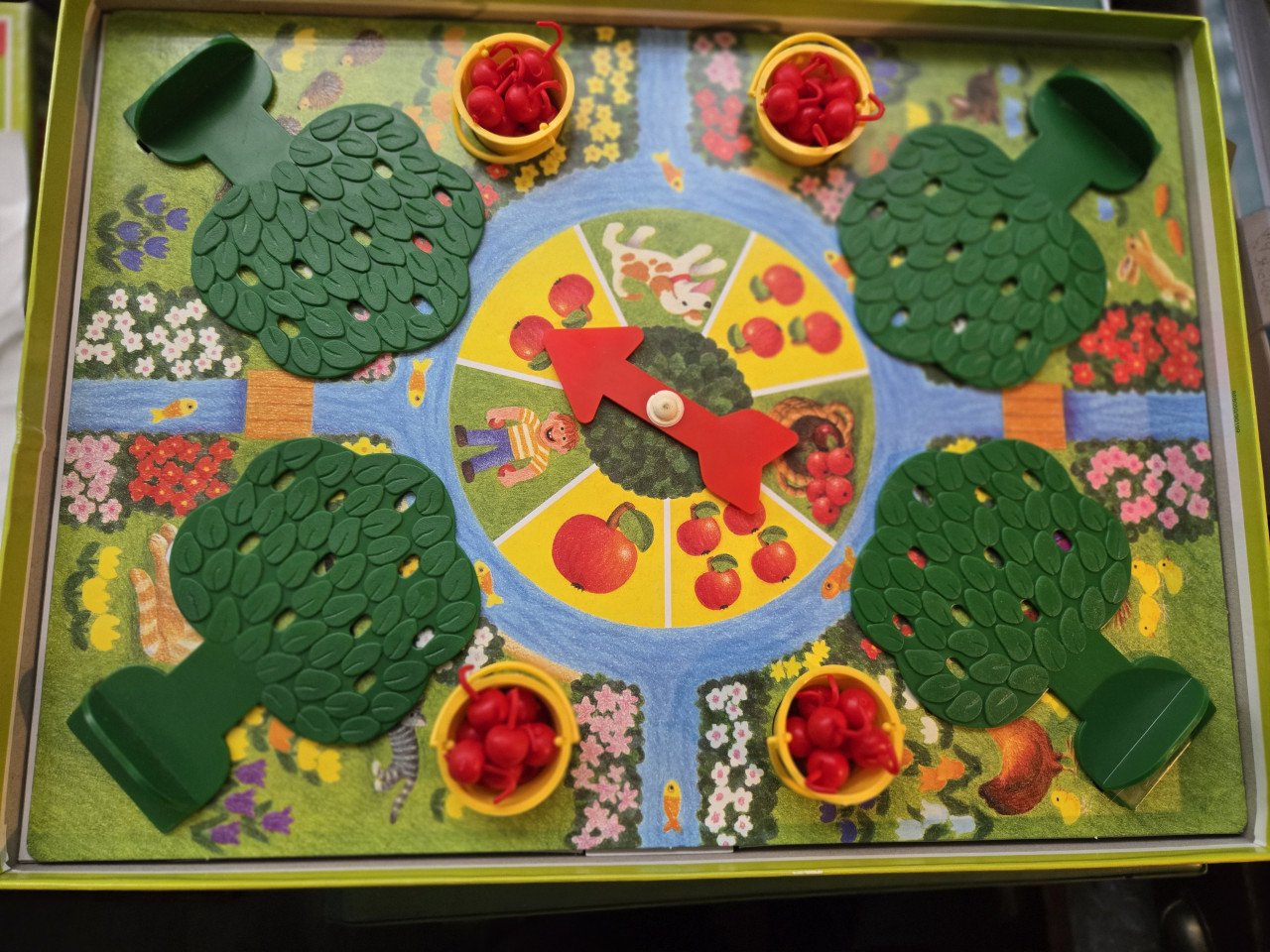 Spel: Mijn appelboompje >4jaar 2-4 spelers