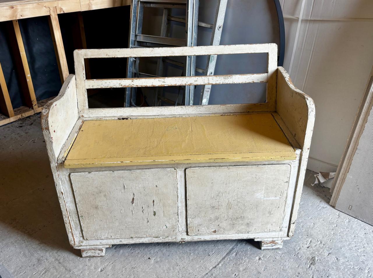 Vintage houten klepbankje