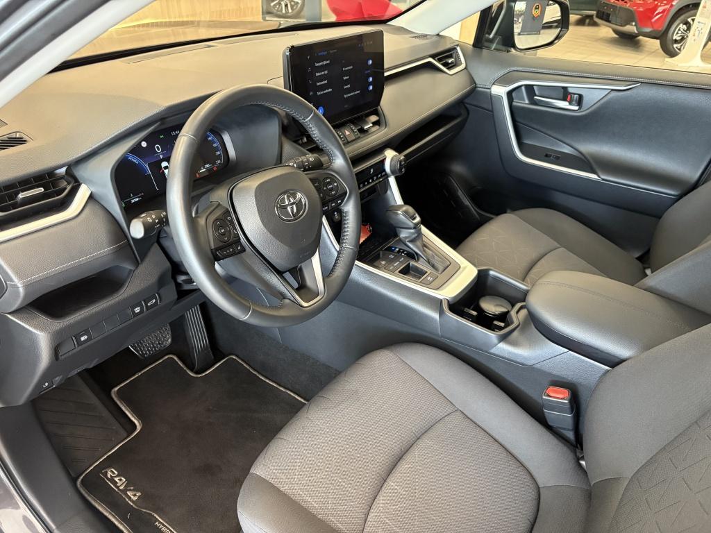 Toyota Rav4 2.5 hybrid dynamic