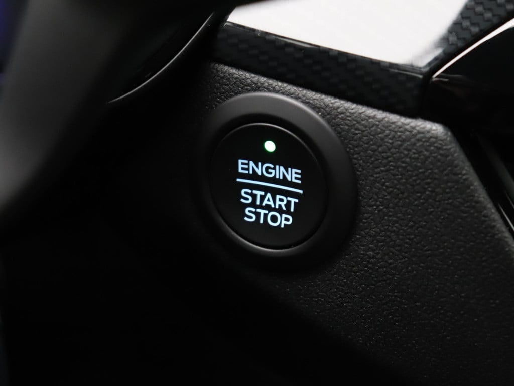 Ford Kuga 1.5 ecoboost st-line | navi | winterpakket | cruise control | lmv