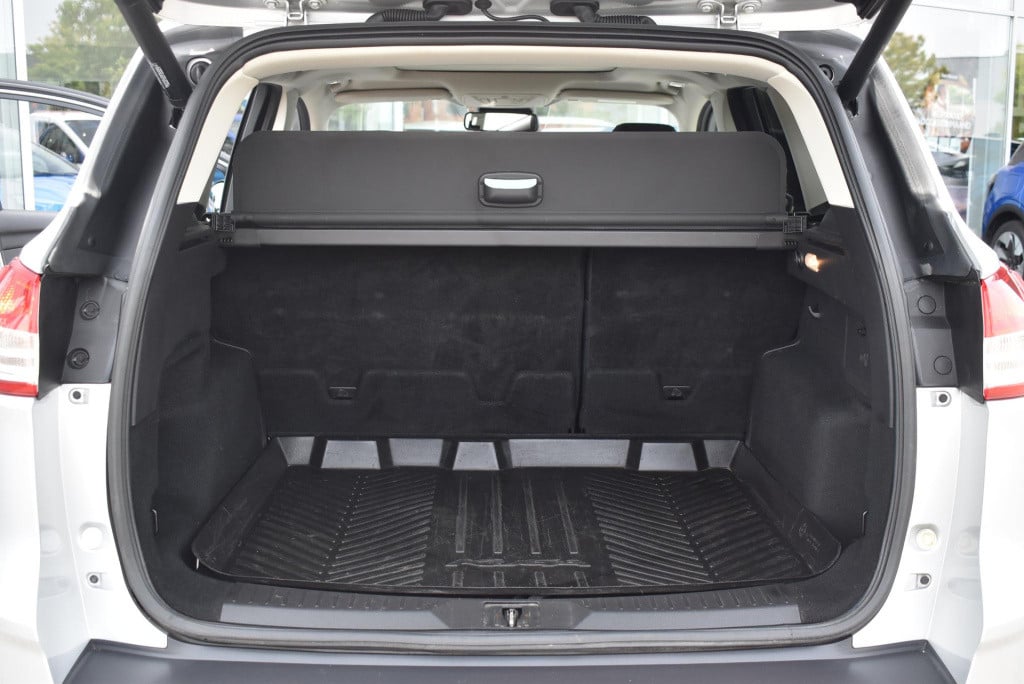 Ford Kuga 1.6 titanium 4wd | automaat | climate control | adaptieve cruise 
