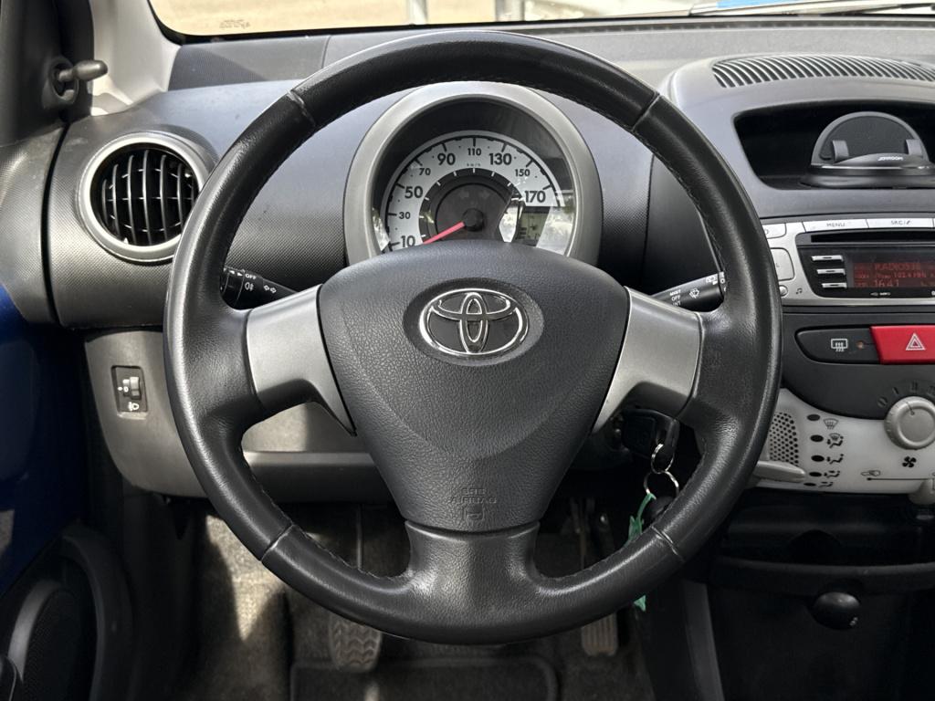 Toyota Aygo 1.0 vvt-i aspiration | nl-auto | airco | lm velgen