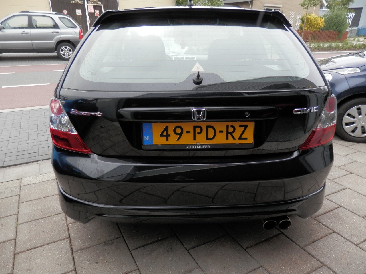 Auto Garant Biedt Aan: Honda Civic 1.6 3 DR Sport