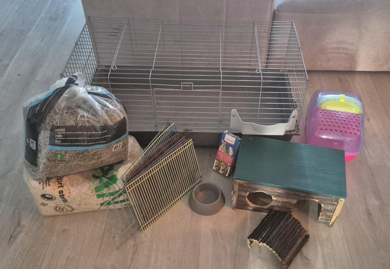 Cavia/konijnenhok met veel extras