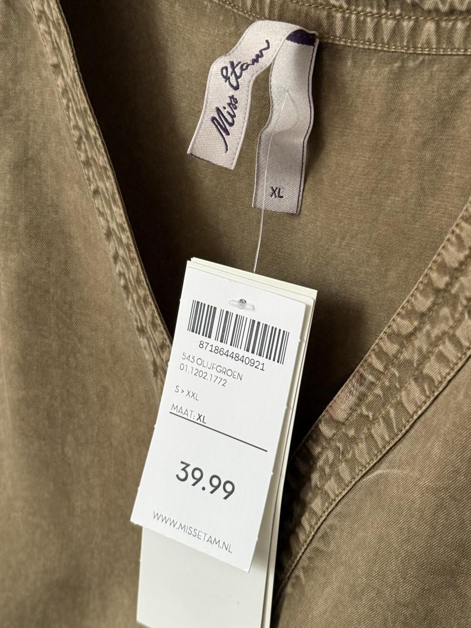 Splinternieuwe Tencel Tuniek/Blouse. Mt XL. Valt als 40/42. Kleine 44