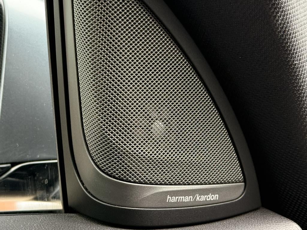 BMW 6 Serie gran turismo 640i high executive m-sport | harman / kardon | 36