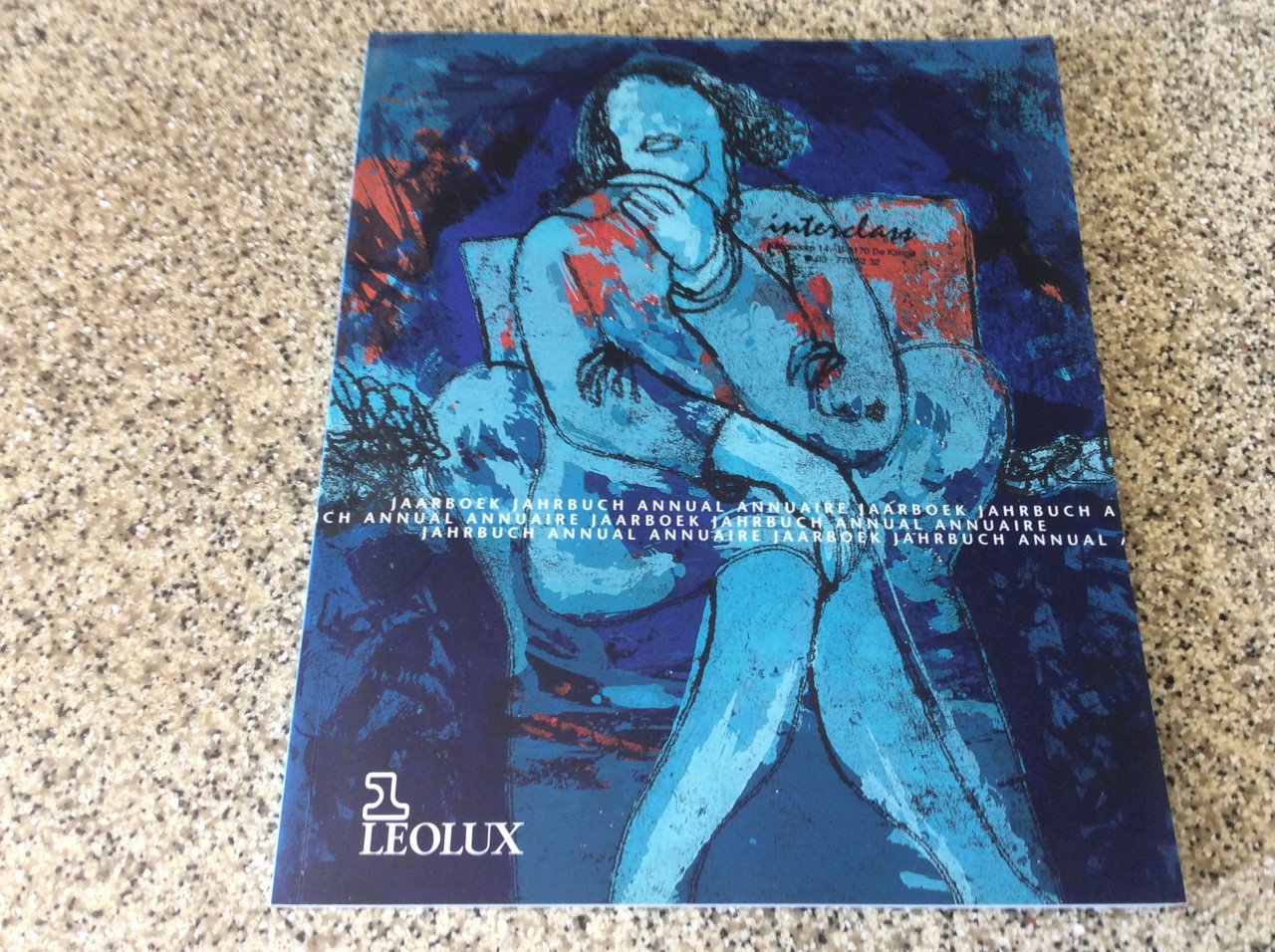 3 verschillende jaarboeken van het merk: Leolux.