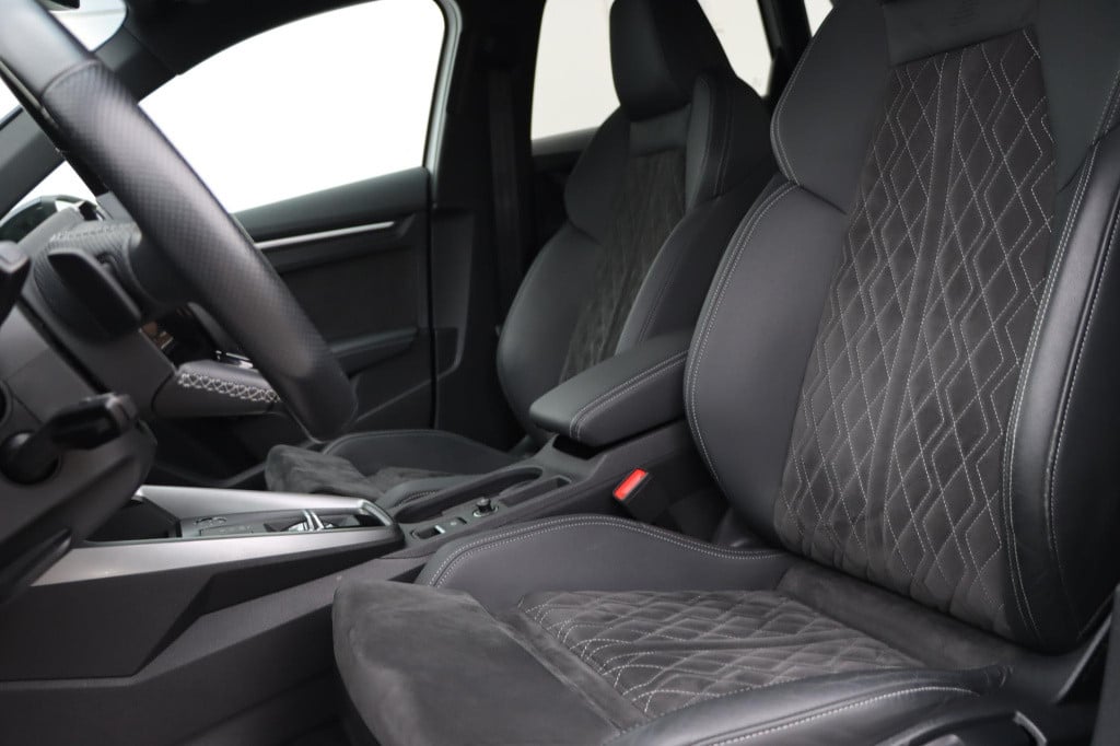 Audi S3 sportback 2.0 tfsi 310pk s tronic quattro edition one