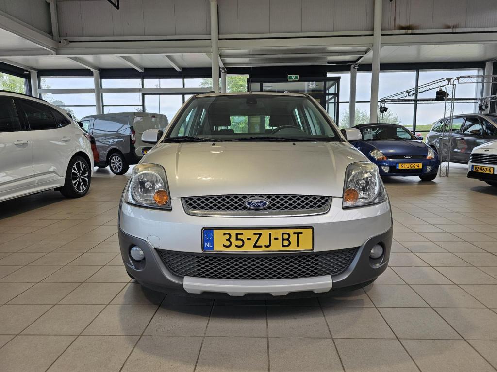 Ford Fiesta 1.4-16v crossroad