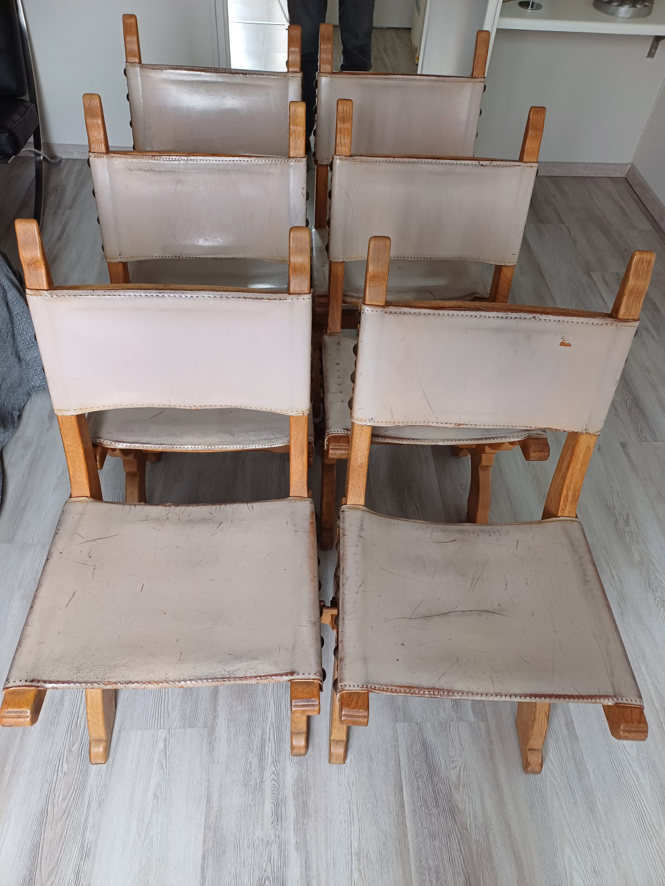 6 Eikenhouten kloosterstelen, Goes