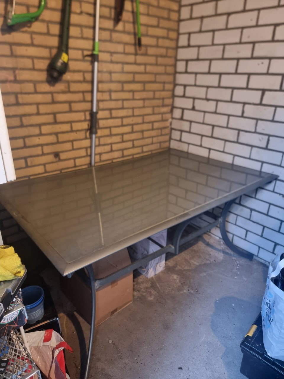 Buiten tafel