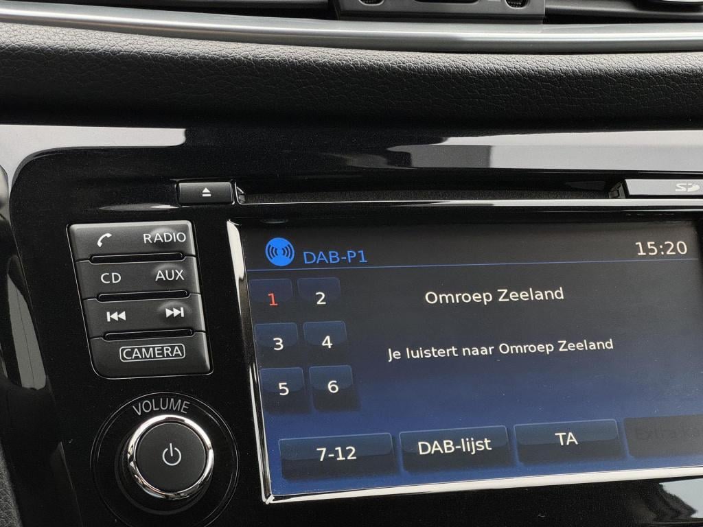 Nissan Qashqai 1.2 n-connecta design pack incl. trekhaak!