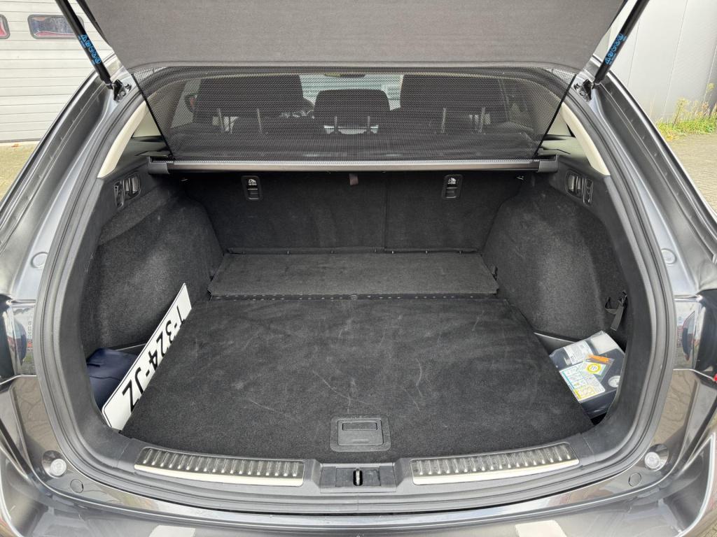 Mazda 6 sportbreak 2.0 skyactiv-g 165 centre-line nl-auto incl. afneembare 