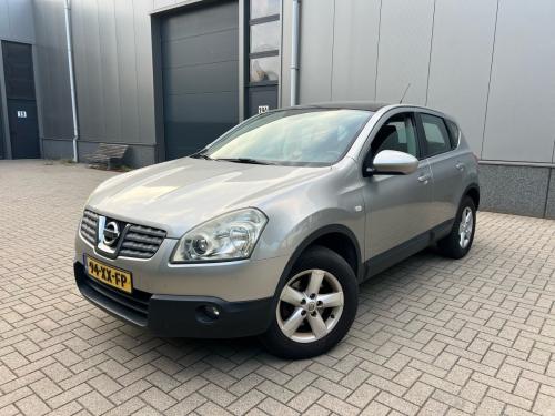 Nissan Qashqai 1.6Acenta Pano/ Trekhaak Jaar apk