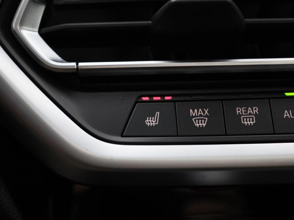 BMW X3 xdrive30e high executive | m-sport plus | panoramadak | apple carpla