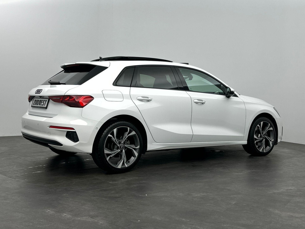 Audi A3 sportback 40 tfsi e s-line pano sfeer acc camera