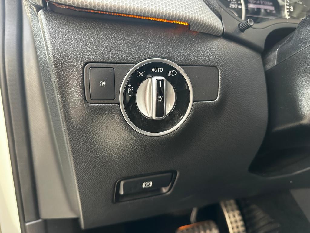 Mercedes-Benz B-Klasse 180 ambition aut | 18 inch | ambition