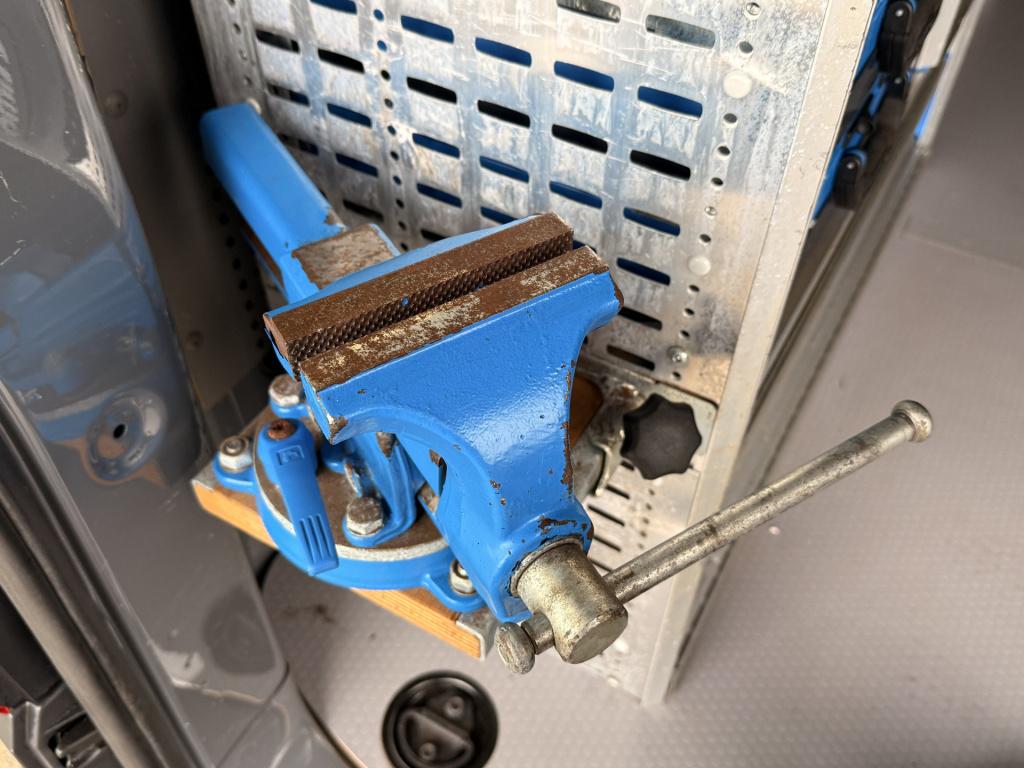 Volkswagen Transporter 2.0 tdi l1h1 28 | ingebouwde gereedschapskasten | cr