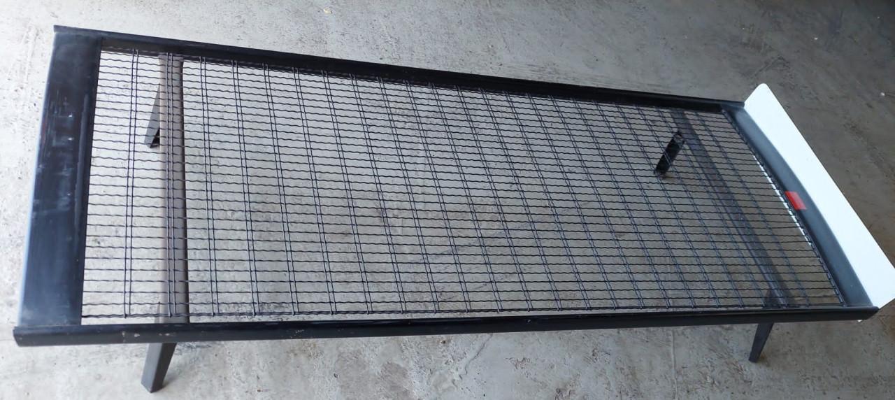 1 persoons(logeer)bed incl nette matras