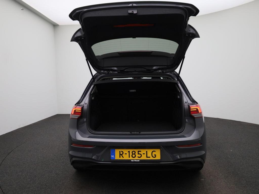 Volkswagen Golf 1.0 tsi life | navigatie | apple carplay / android auto | c