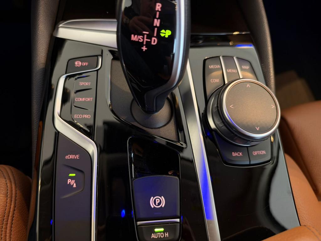 BMW 5 Serie 530e iperformance high executive