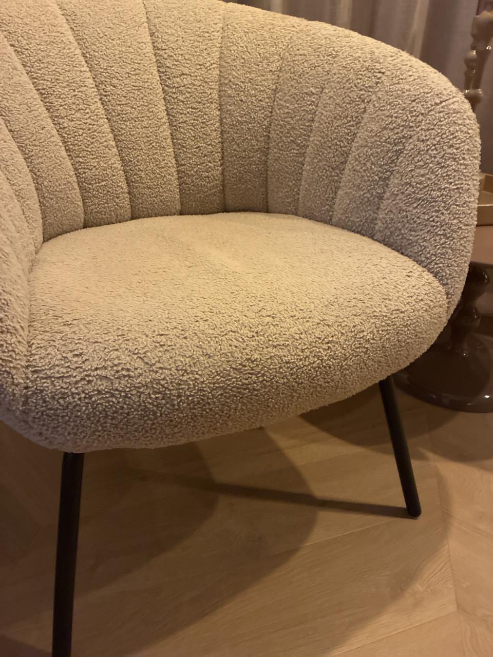 Mooie beige fauteuil