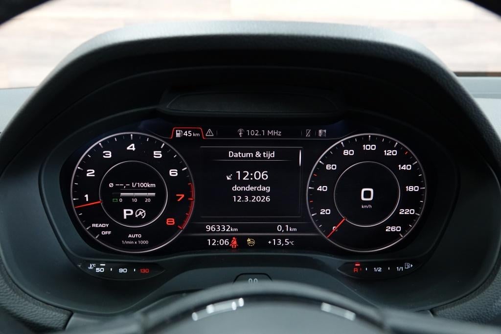 Audi Q2 1.5 tfsi | stoelverw. | trekhaak | camera | keyless |