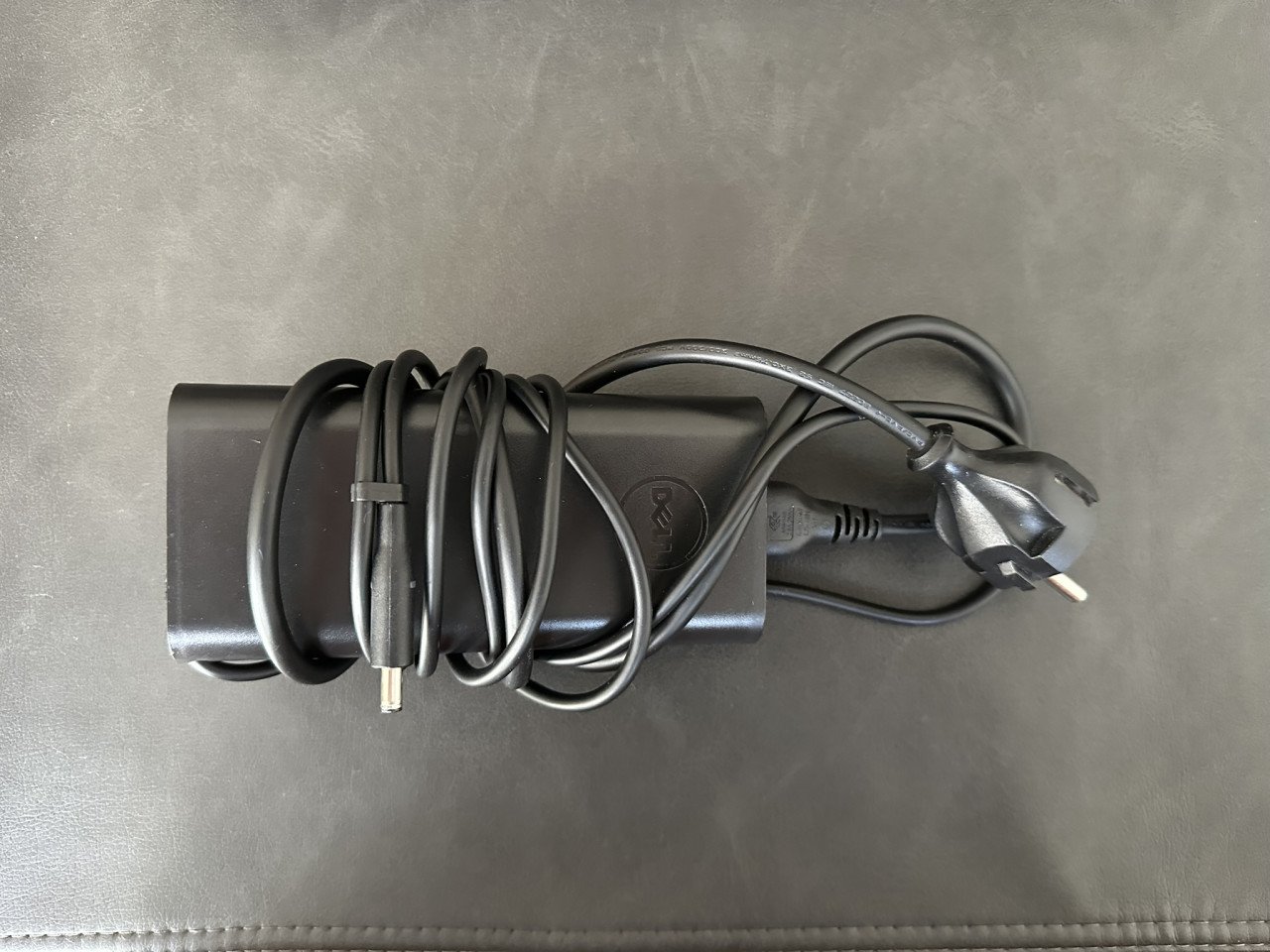Dell XPS 15 9570 met originele aktetas en accessoires