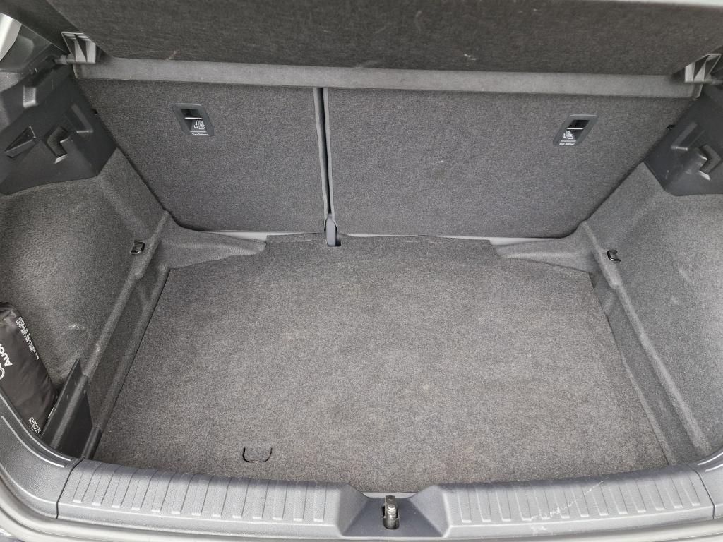 Audi A1 Sportback 30 tfsi pro line | 110 pk | parkeersesoren v+a | lane ass