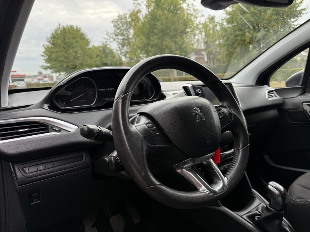 Peugeot 208 1.2 puretech active