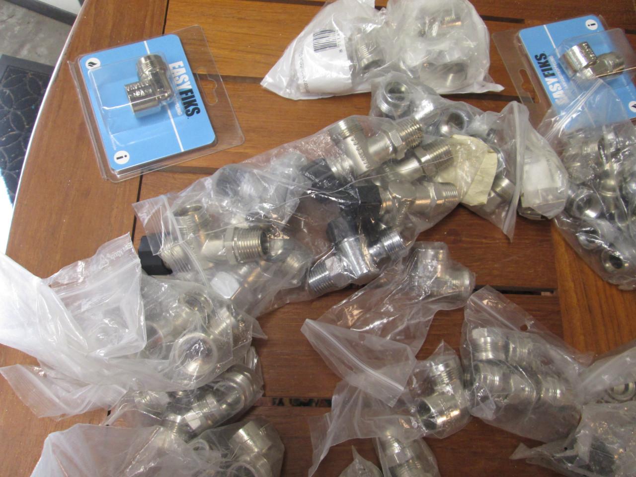 Heleboel gas koppelingen en aansluitingen NIEUW