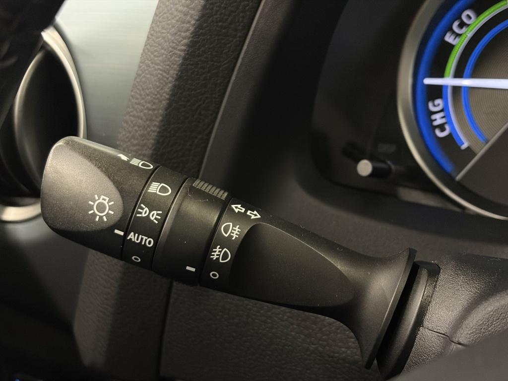 Toyota Auris touring sports 1.8 hybrid lease+